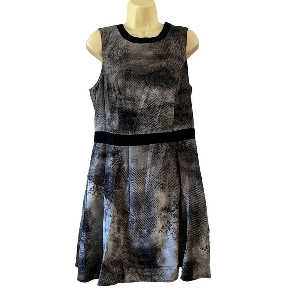 Mossimo Gray Snakeskin Print Dress Woman Size Large Black Waistband Lined